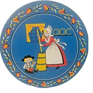Vintage Quinlan’s Amish Dutch Round Tin Pennsylvania Blue Farm Butter Pretzel